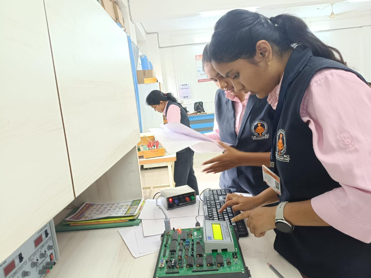 Digital Systems Laboratory